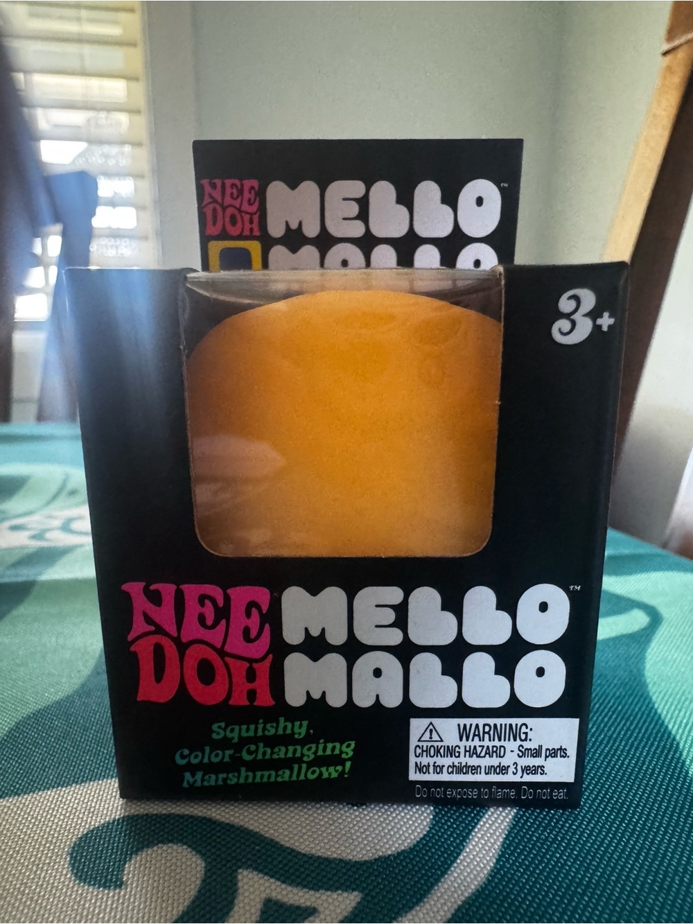 NeeDoh Mellow Mallow color changing